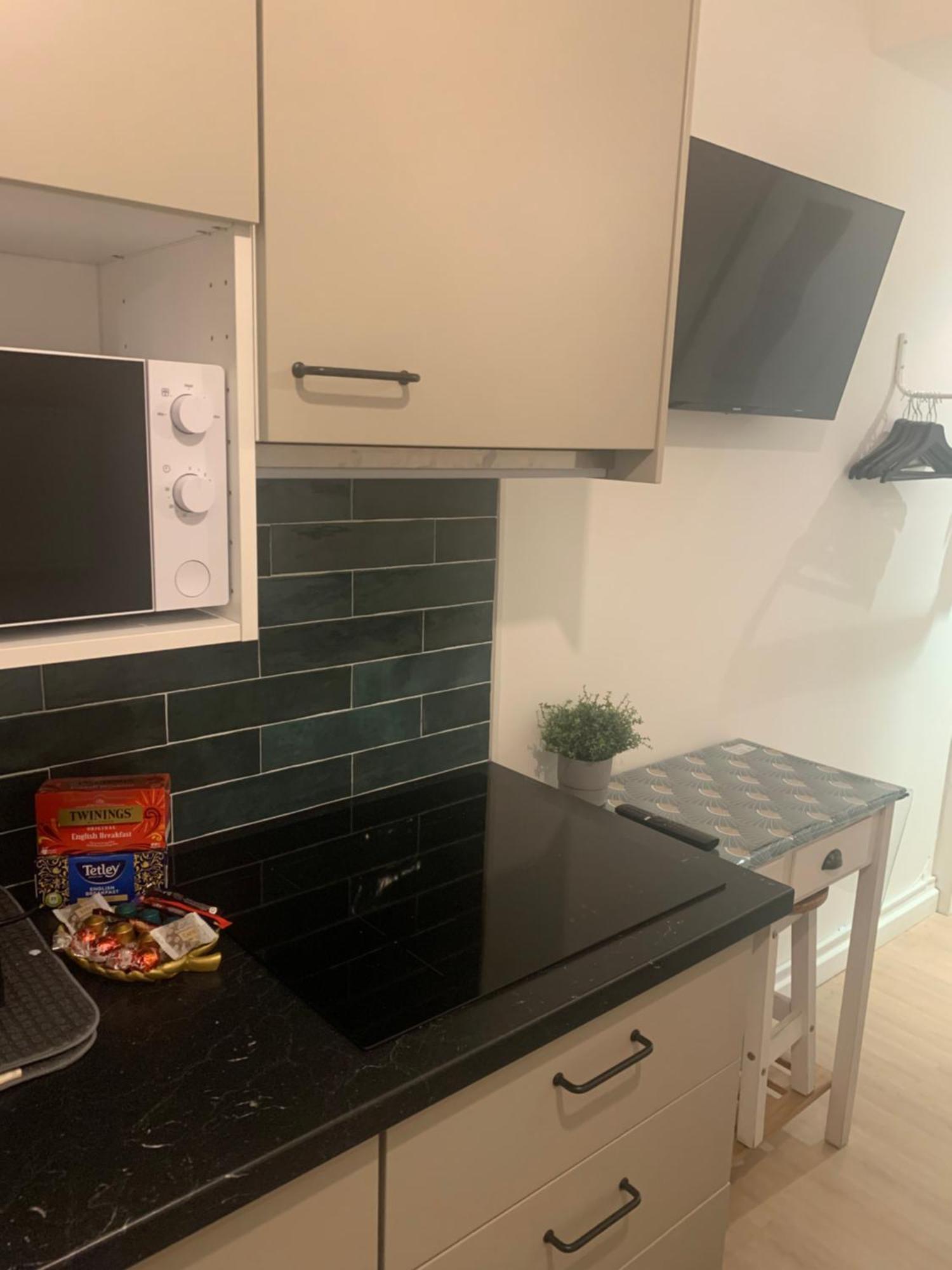 Cosy En Face De La Gare Apartment Nizza